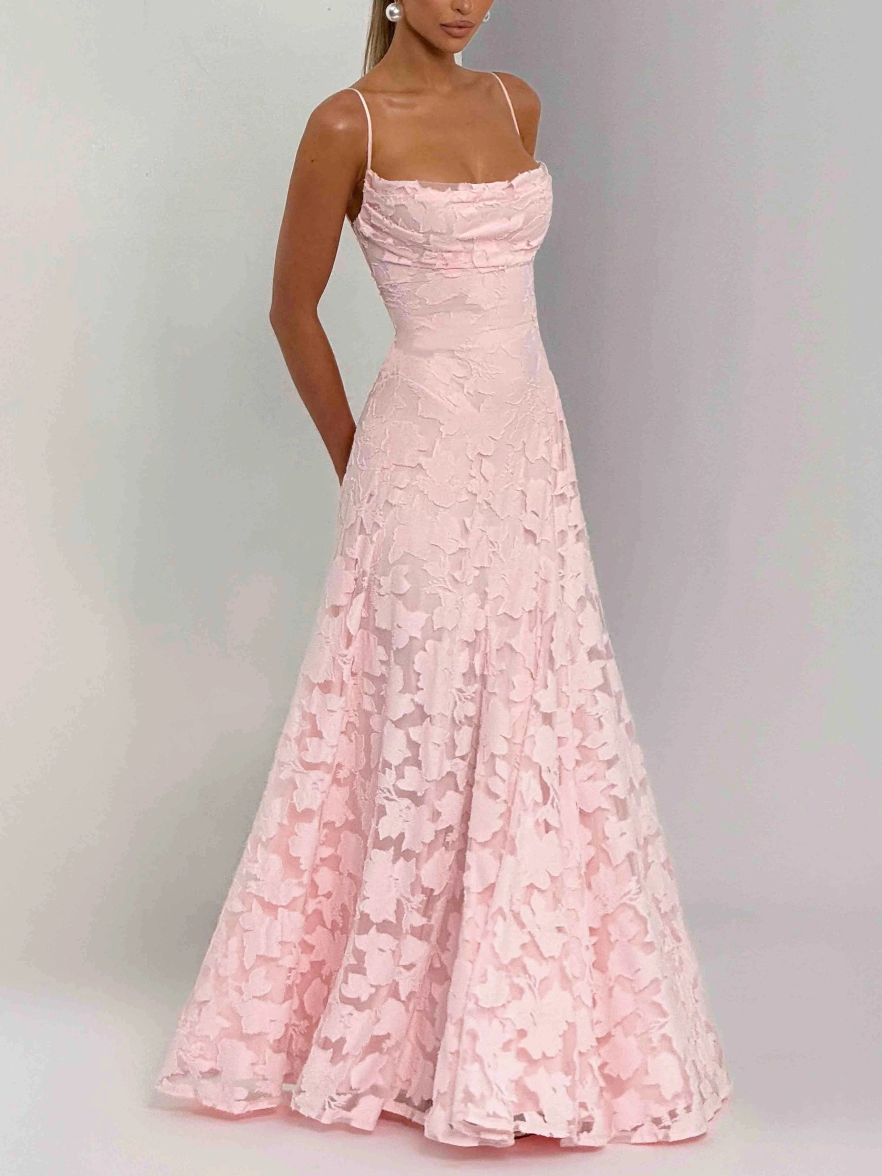 Rosalie – Zartes Maxikleid mit Spitzendetail