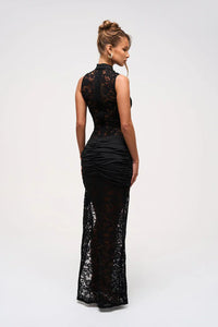 Mira - Feminines Spitzenkleid mit Schlitz