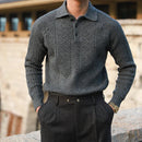 Noir Tradition – Klassischer Strickpullover