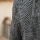 Noir Tradition – Klassischer Strickpullover